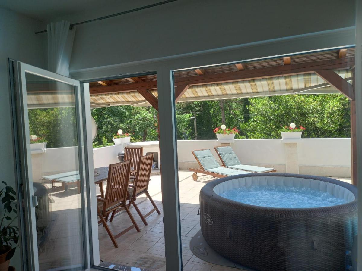Vila Brig 108 - Private Swimming Pool And Jacuzzi Rijeka Exteriér fotografie